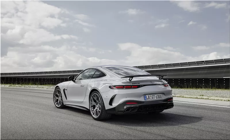 2025 Mercedes-AMG GT 63 PRO 4MATIC+